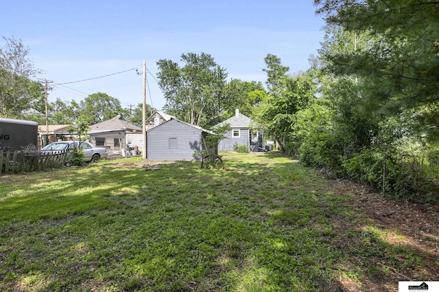 2139 S 8th St, Lincoln, NE 68502 - view of yard