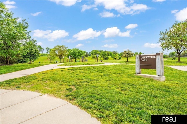 11019 Weber St, Omaha, NE 68142 - view of property's community with a yard