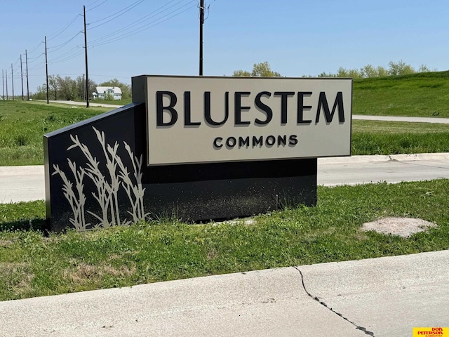 3545 Little Bluestem Rd, Fremont, NE 68025 - community / neighborhood sign featuring a lawn
