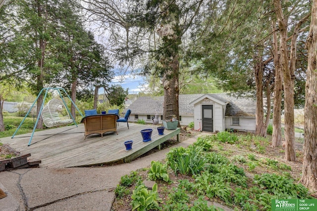4939 Hickory St, Omaha, NE 68106 - view of wooden terrace