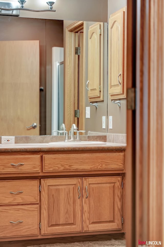 4630 Eagle Ridge Rd, Lincoln, NE 68516 - bathroom with vanity