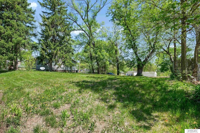 4729 N 38th St, Omaha, NE 68111