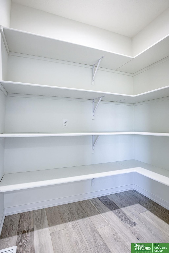 21108 Arlington St, Elkhorn, NE 68022 - view of pantry