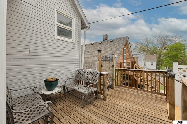 2939 Martha St, Omaha, NE 68105 - view of wooden terrace