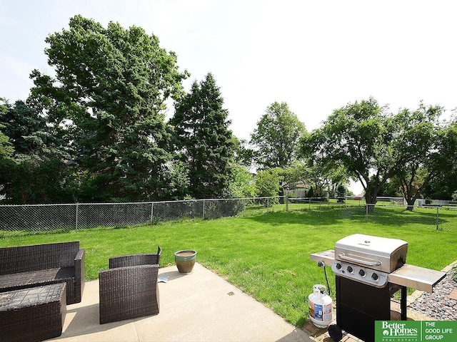 14824 Charles Plz, Omaha, NE 68154 - view of yard featuring a patio