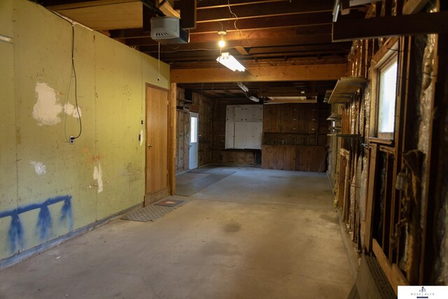 5 Fairview Dr, York, NE 68467 - basement with a garage