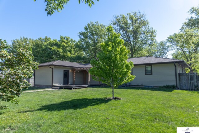5 Fairview Dr, York, NE 68467 - rear view of property with a deck