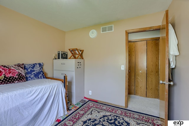 view of carpeted bedroom