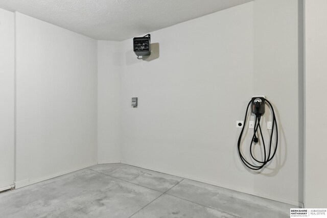4803 N 192nd Ave, Elkhorn, NE 68022 - view of garage