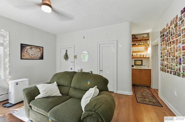 401 S 38th Ave, Omaha, NE 68131 - living room featuring wood finished floors and ceiling fan