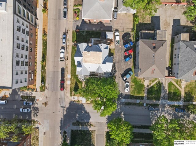 401 S 38th Ave, Omaha, NE 68131 - aerial perspective of suburban area