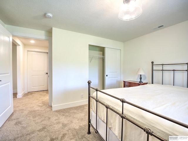 17508 Greenleaf St, Omaha, NE 68136