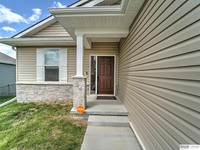 17508 Greenleaf St, Omaha, NE 68136