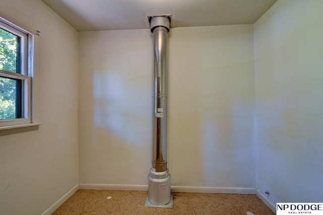 2352 Lincoln St, Blair, NE 68008 - detailed view of baseboards