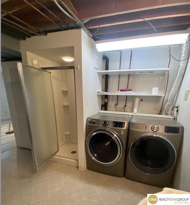 14618 Holmes St, Omaha, NE 68137 - laundry area featuring washing machine and dryer