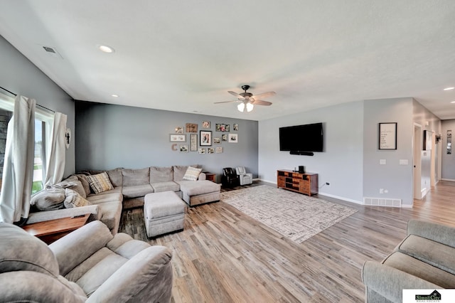 1946 Eastgate Dr, Crete, NE 68333 - living area featuring a ceiling fan, light wood finished floors, recessed lighting, and baseboards