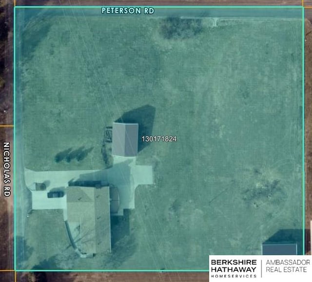 17819 Nicholas Rd, Plattsmouth, NE 68048 - map / location with property parcel outlined