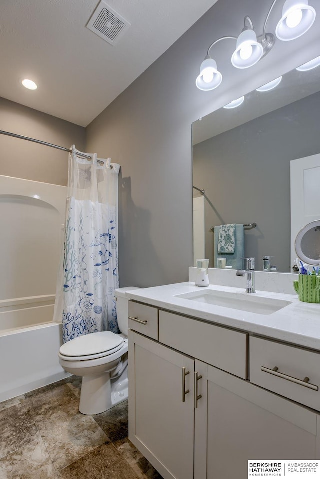 2310 Acorn Dr, Plattsmouth, NE 68048 - bathroom with toilet, vanity, and shower / bathtub combination with curtain