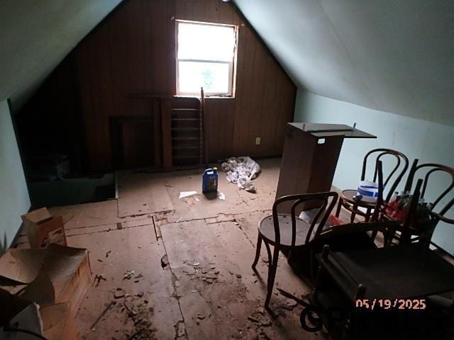 1935 S 11th St, Omaha, NE 68106 - bonus room with lofted ceiling