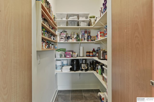 7211 S 174th St, Omaha, NE 68136 - view of pantry