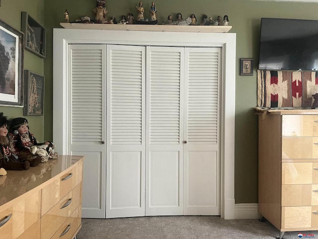 803 6th St, Fairbury, NE 68352 - detailed view of carpet floors