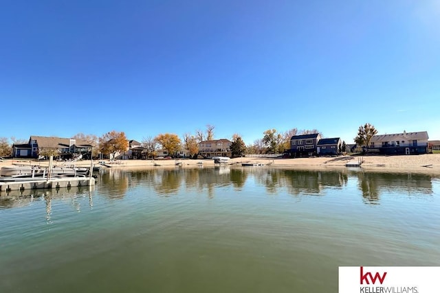 7815 Maui Cir, Papillion, NE 68046 - water view