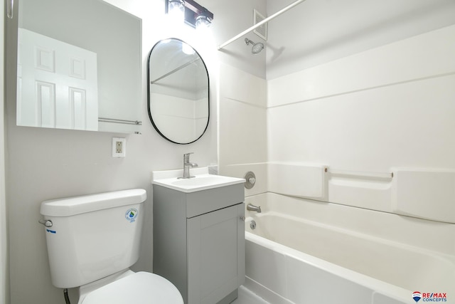 3021 N St, Lincoln, NE 68510 - full bath featuring  shower combination, toilet, and vanity