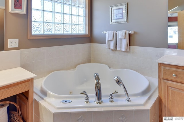 4804 Fountain Cir, Papillion, NE 68133 - full bath featuring vanity and a tub with jets