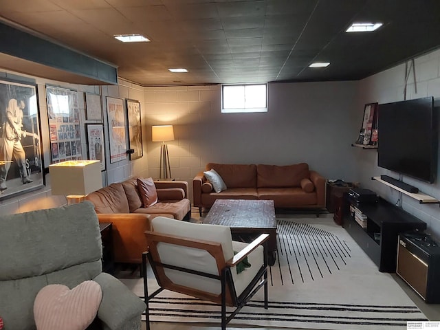 7027 S 39th Ave, Bellevue, NE 68147 - living area featuring concrete block wall