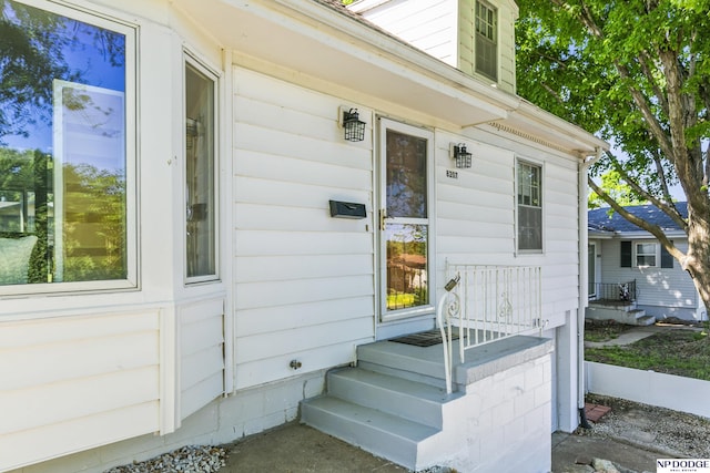 8207 Decatur St, Omaha, NE 68114 - view of exterior entry