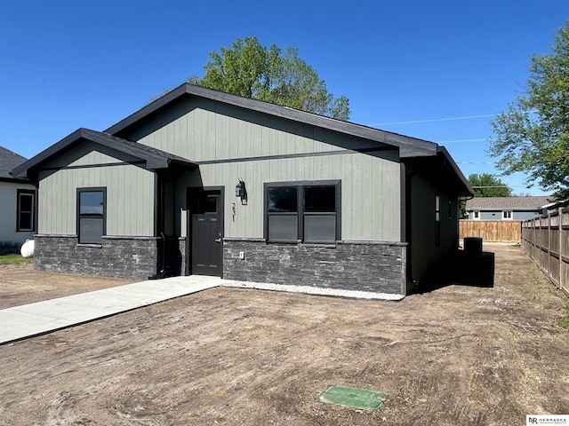 231 N Government St, Valentine, NE 69201 - view of front facade featuring stone siding