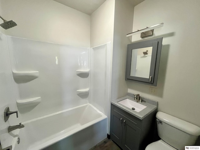 231 N Government St, Valentine, NE 69201 - bathroom with toilet, vanity, and shower / bathtub combination