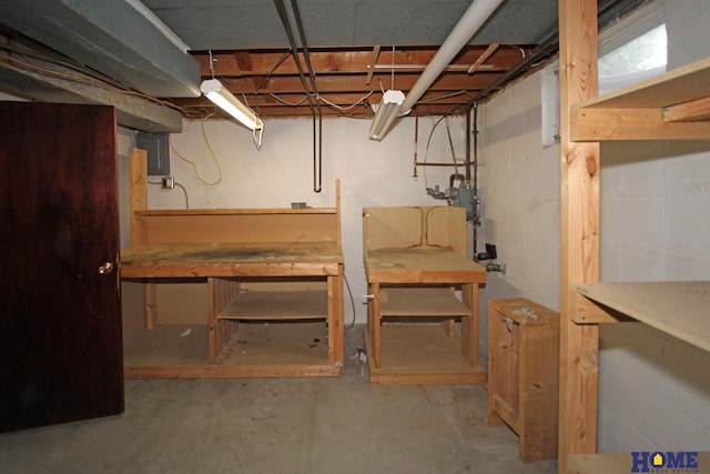 6810 S St S, Lincoln, NE 68506 - unfinished below grade area featuring concrete block wall