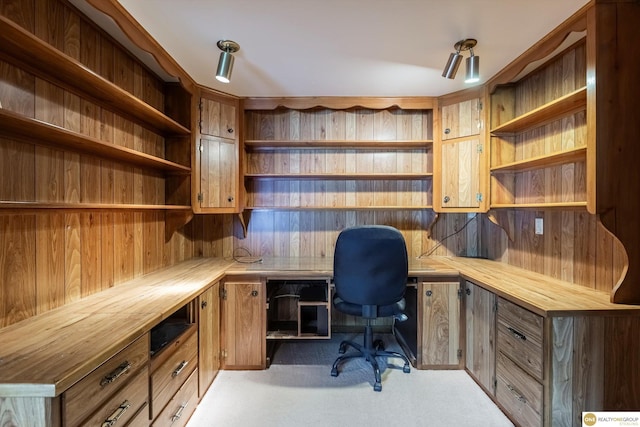 10919 N 69th St, Omaha, NE 68152 - office with built in study area and light carpet