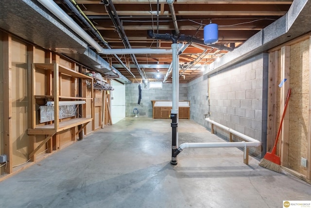 10919 N 69th St, Omaha, NE 68152 - view of unfinished basement
