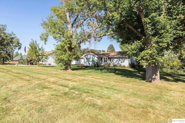 10919 N 69th St, Omaha, NE 68152 - view of green lawn