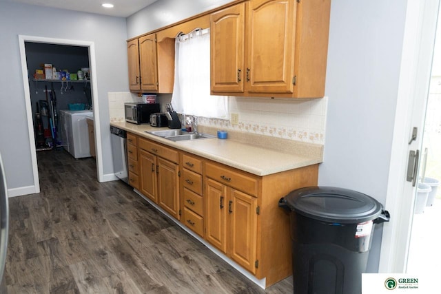 6 N Circle Dr, York, NE 68467 - kitchen with a sink, appliances with stainless steel finishes, light countertops, tasteful backsplash, and recessed lighting