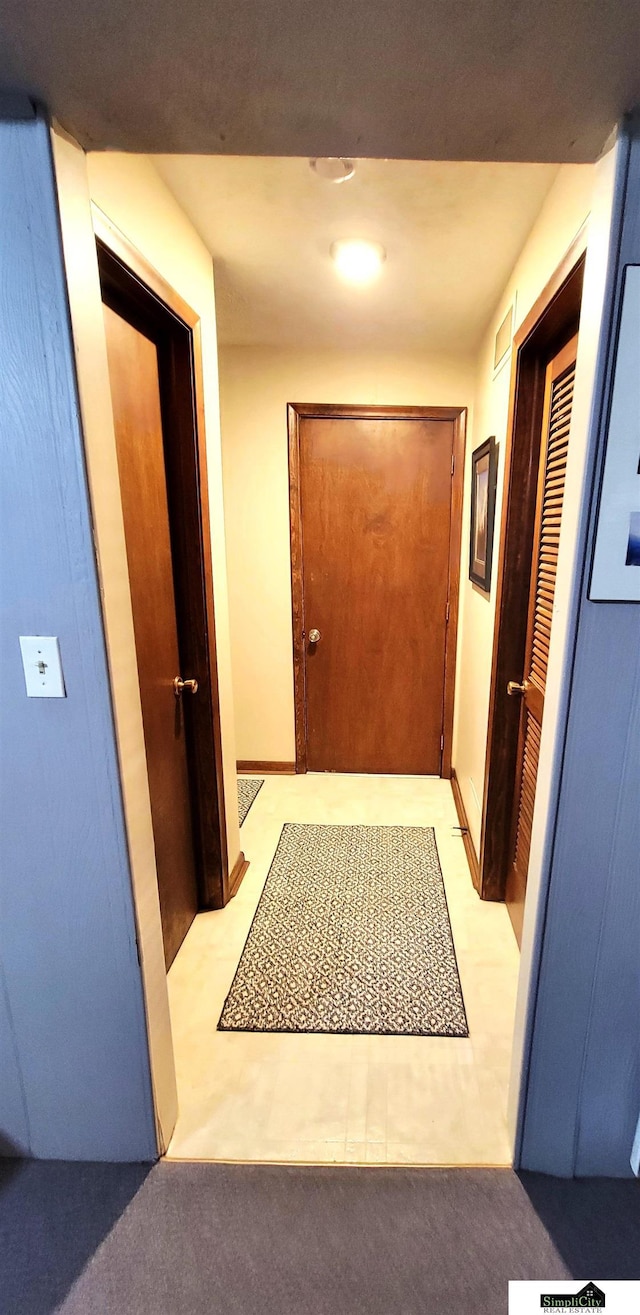 5201 Danbury Ct, Lincoln, NE 68512 - view of hallway