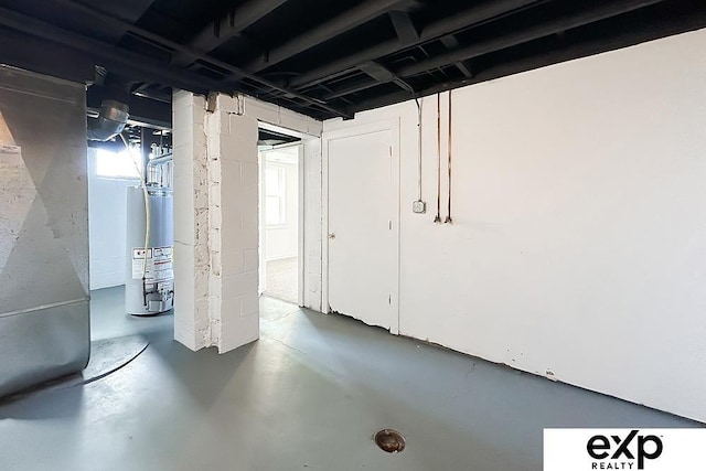 2626 N 67th St, Omaha, NE 68104 - basement featuring gas water heater
