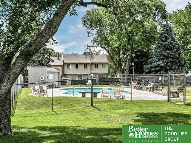 5143 S 126th Plz Unit 22, Omaha, NE 68137 - view of community pool