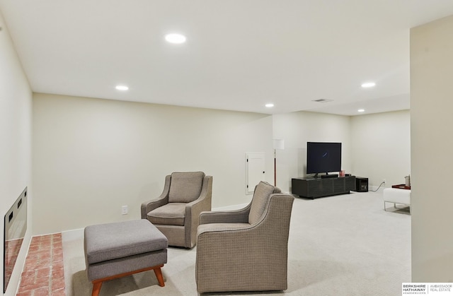 317 N 96th St, Omaha, NE 68114 - living area featuring recessed lighting and light colored carpet