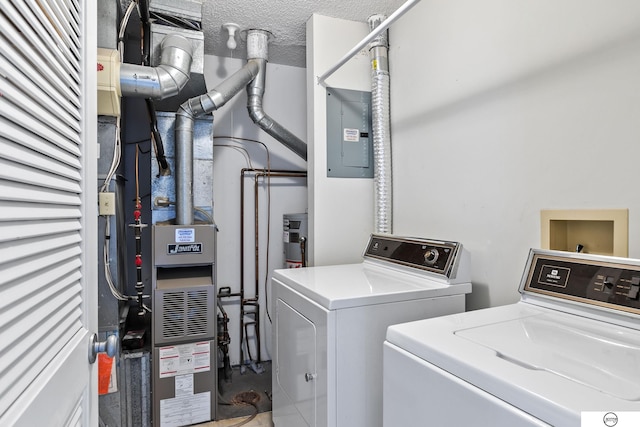 3400 Glenhaven Pl, Lincoln, NE 68506 - laundry room featuring washer and dryer and electric panel
