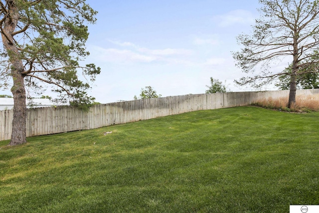 3400 Glenhaven Pl, Lincoln, NE 68506 - view of yard