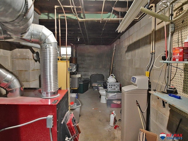105 Nebraska St, Murdock, NE 68407 - unfinished below grade area featuring washer / clothes dryer and concrete block wall