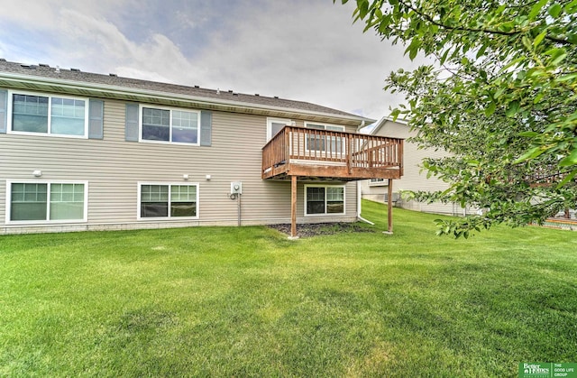 6200 Maple View Dr, Lincoln, NE 68512 - back of house featuring a wooden deck and a yard