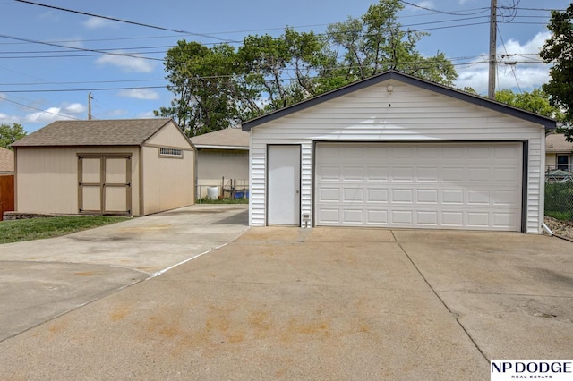 4705 N 95th St, Omaha, NE 68134 - view of detached garage