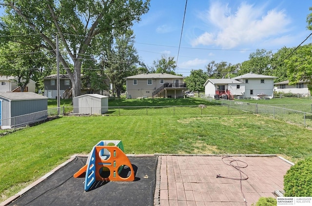 128 S 110th St, Omaha, NE 68154 - view of yard featuring a residential view