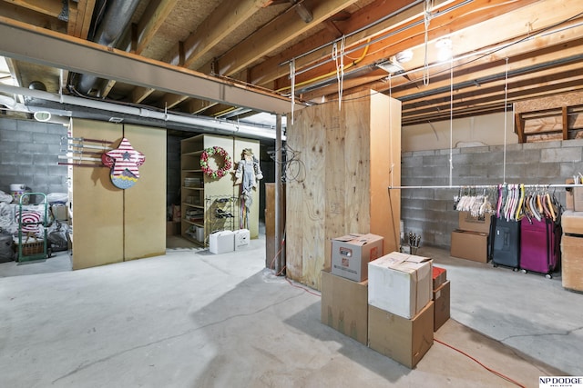 13952 Frederick Cir, Omaha, NE 68138 - view of unfinished below grade area