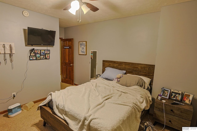 5531 County Road 34, Fort Calhoun, NE 68023 - carpeted bedroom featuring a ceiling fan