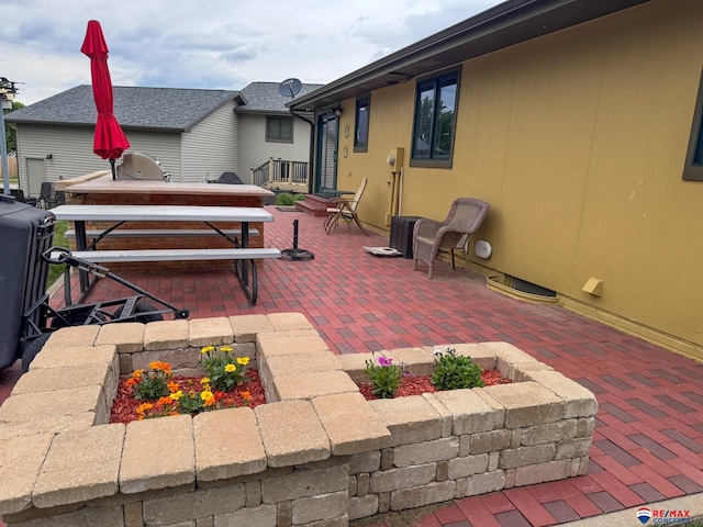 1507 SW 13th St, Lincoln, NE 68522 - view of patio featuring outdoor dining area